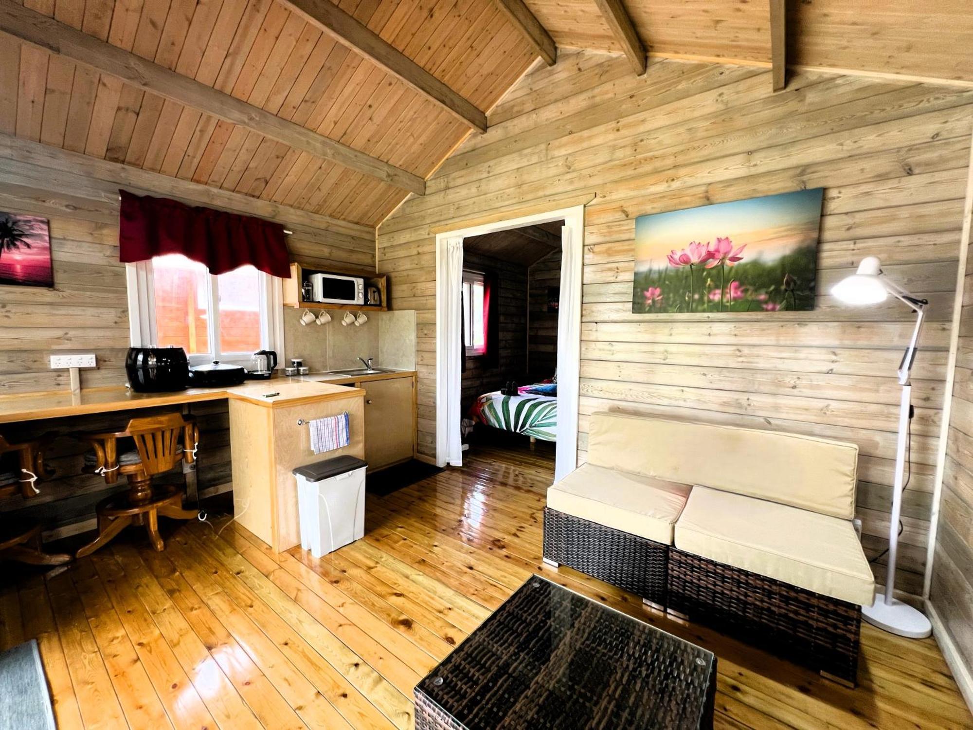 Red Hibiscus Villas Rarotonga Zewnętrze zdjęcie